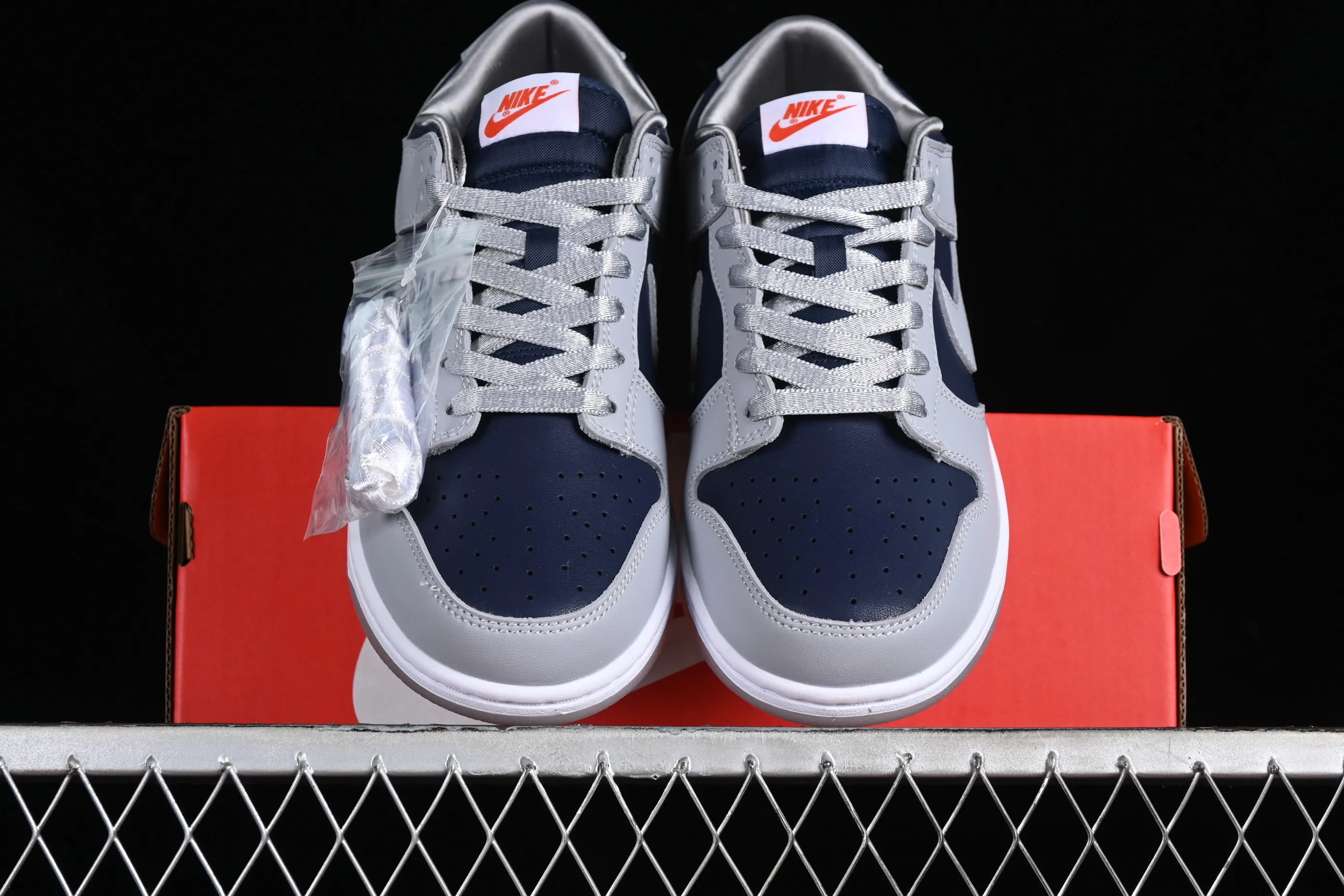 All Categories Nk SB Dunk Series Nk SB Dunk Low Low-top Sneakers Nk SB Dunk Low SP Shadow Gray Second Generation Casual Sports Skateboard Shoes DD1768-400